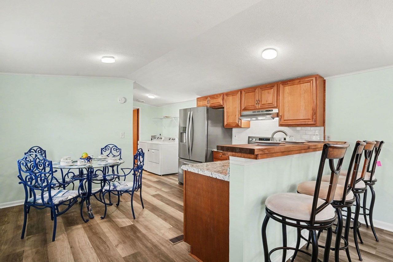 527 Key Largo Ave. Photo 12