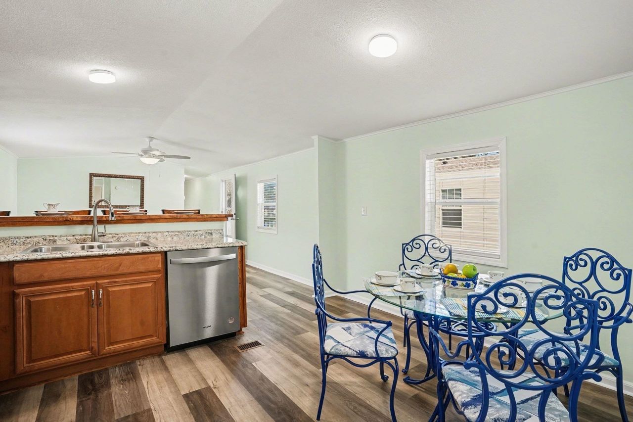 527 Key Largo Ave. Photo 13