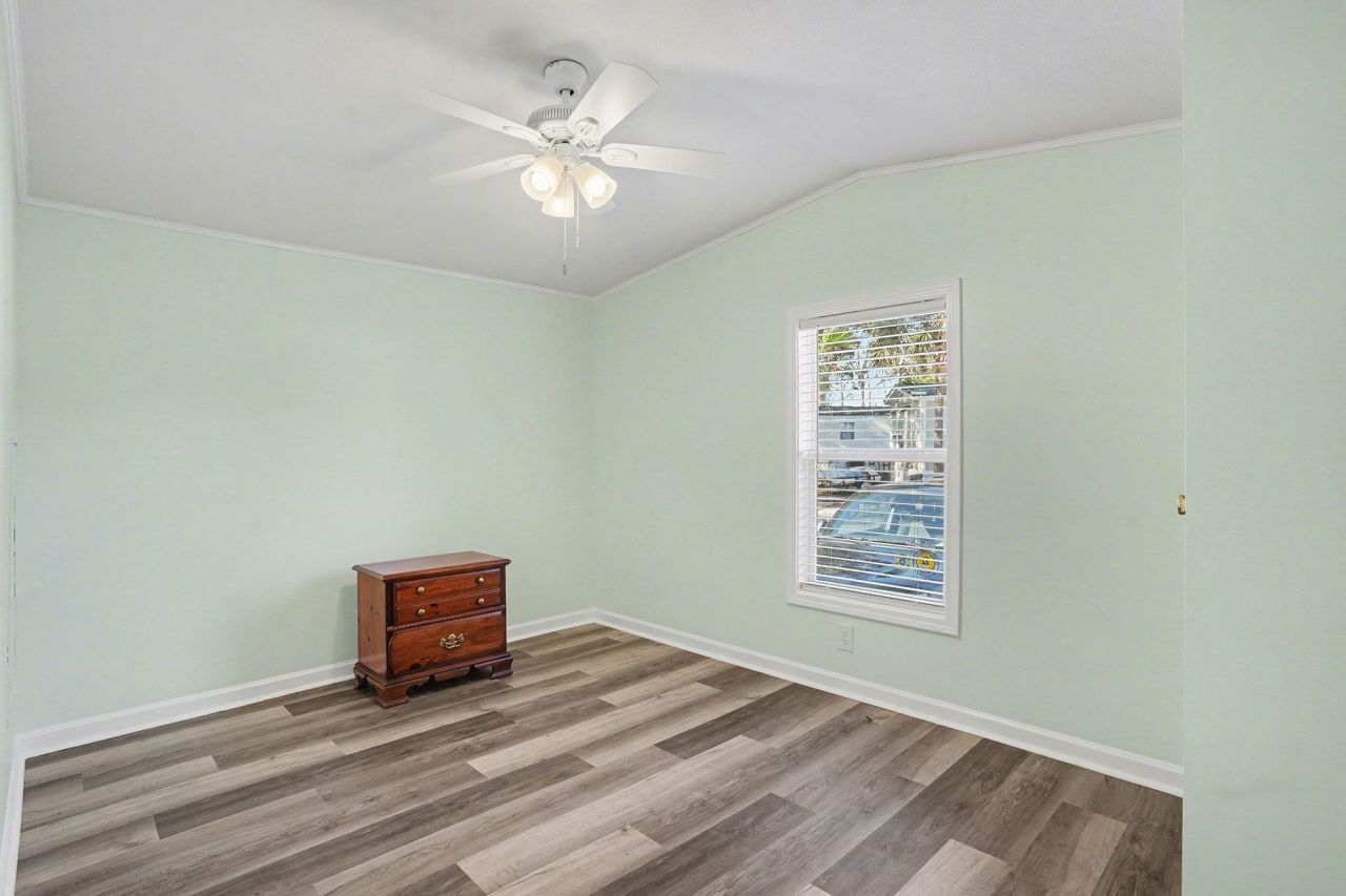 527 Key Largo Ave. Photo 21