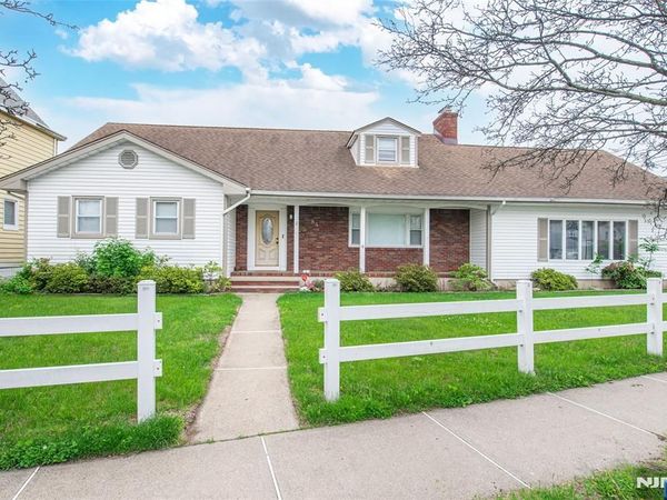 84 Locust Avenue, WALLINGTON, NJ 07057