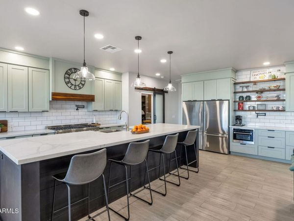 11224 W TETHER Trail W, Peoria, AZ 85383