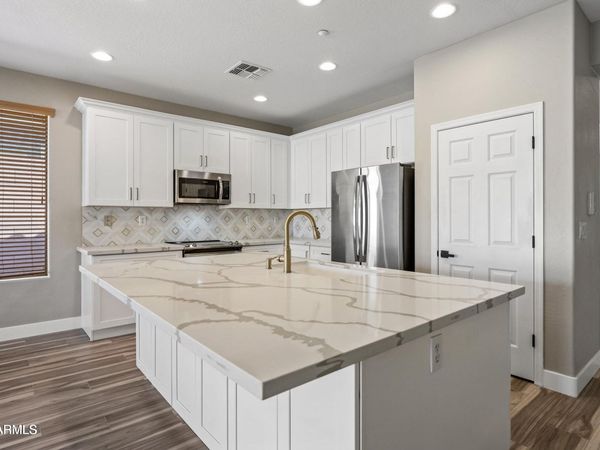 41432 N BENT CREEK Way, Phoenix, AZ 85086