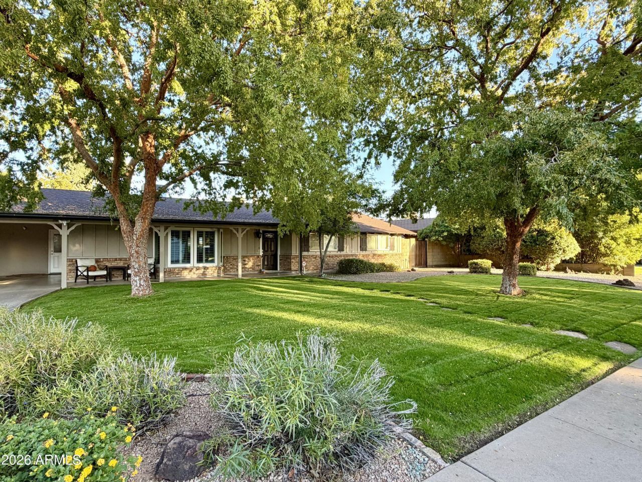 7113 N 8th Avenue, Phoenix, AZ 85021 Main Photo