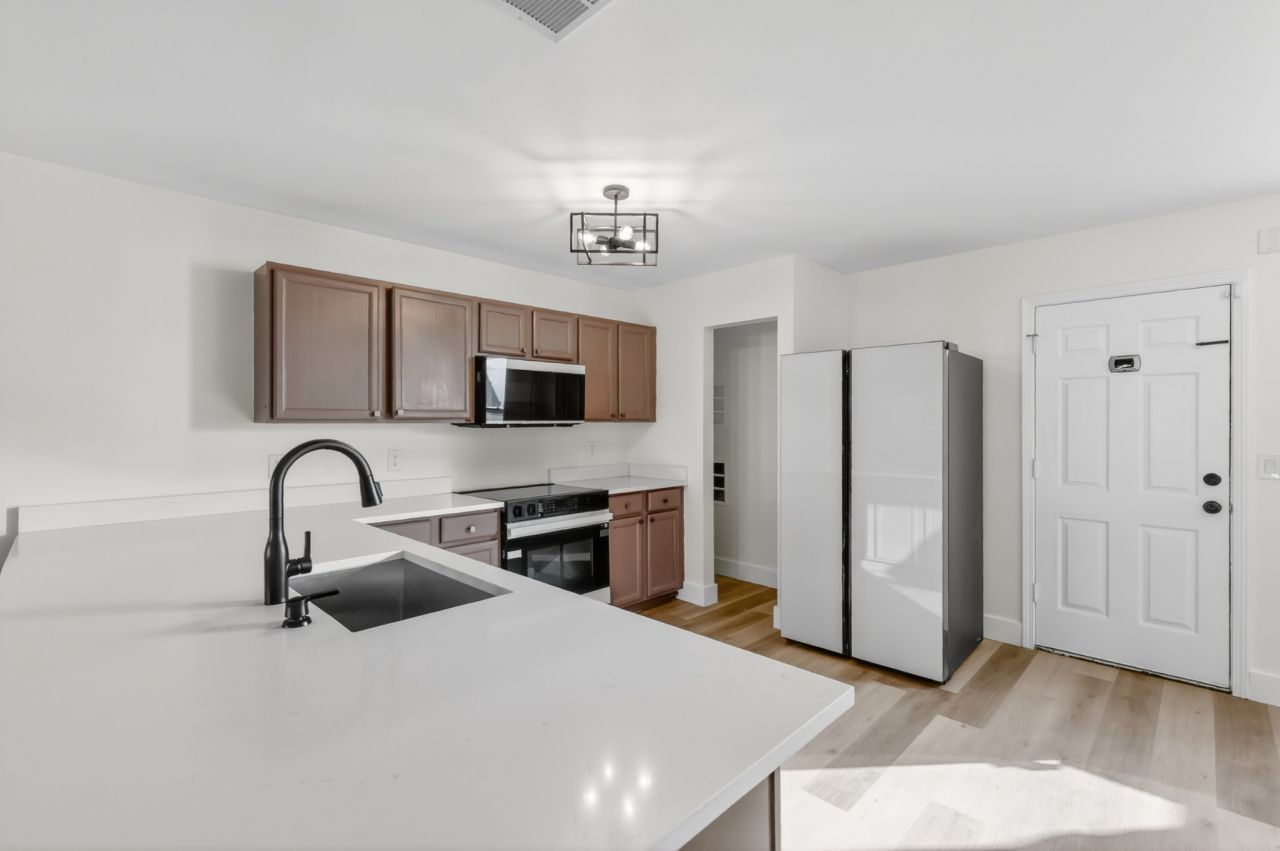 2006 Ethan Ln, Antioch, TN 37013 Main Photo