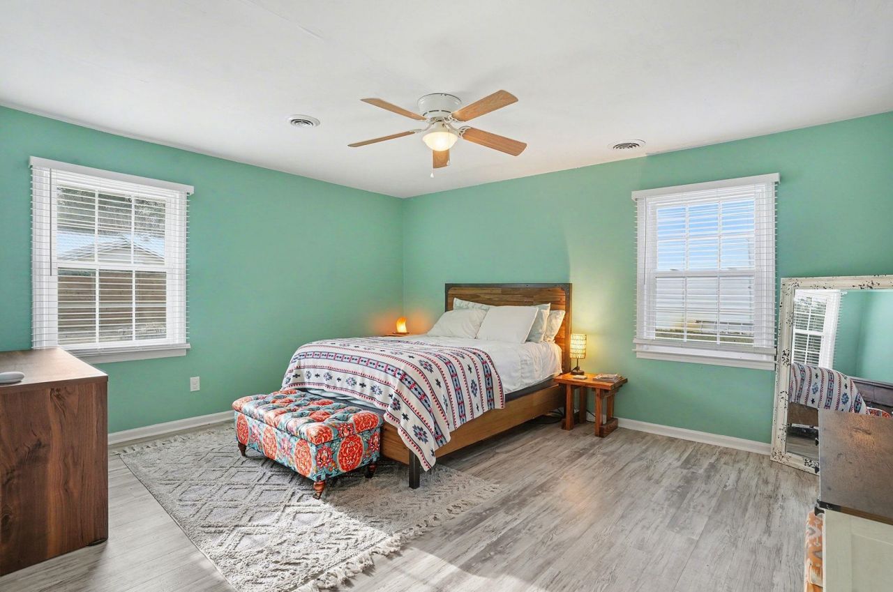 317 Jay St. Photo 19