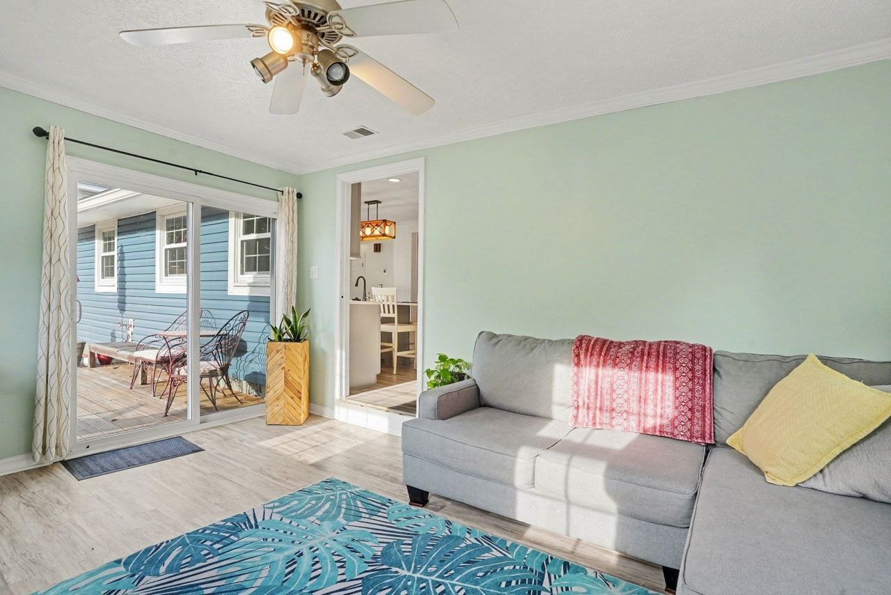 317 Jay St. Photo 31