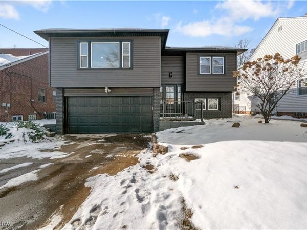 4338 Chanticleer Drive, Fairview Park, OH 44126