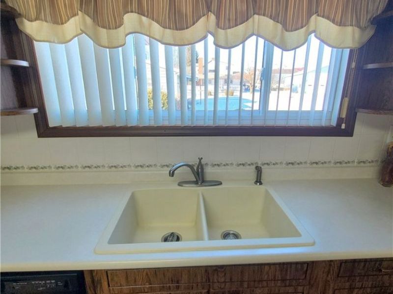 49408 State Route 250, Adena, OH 43901 Photo 6