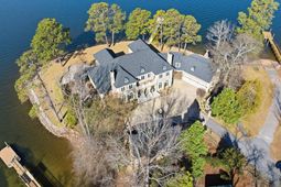 180 Lillian Street  photo 4