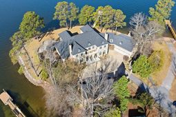 180 Lillian Street photo 4