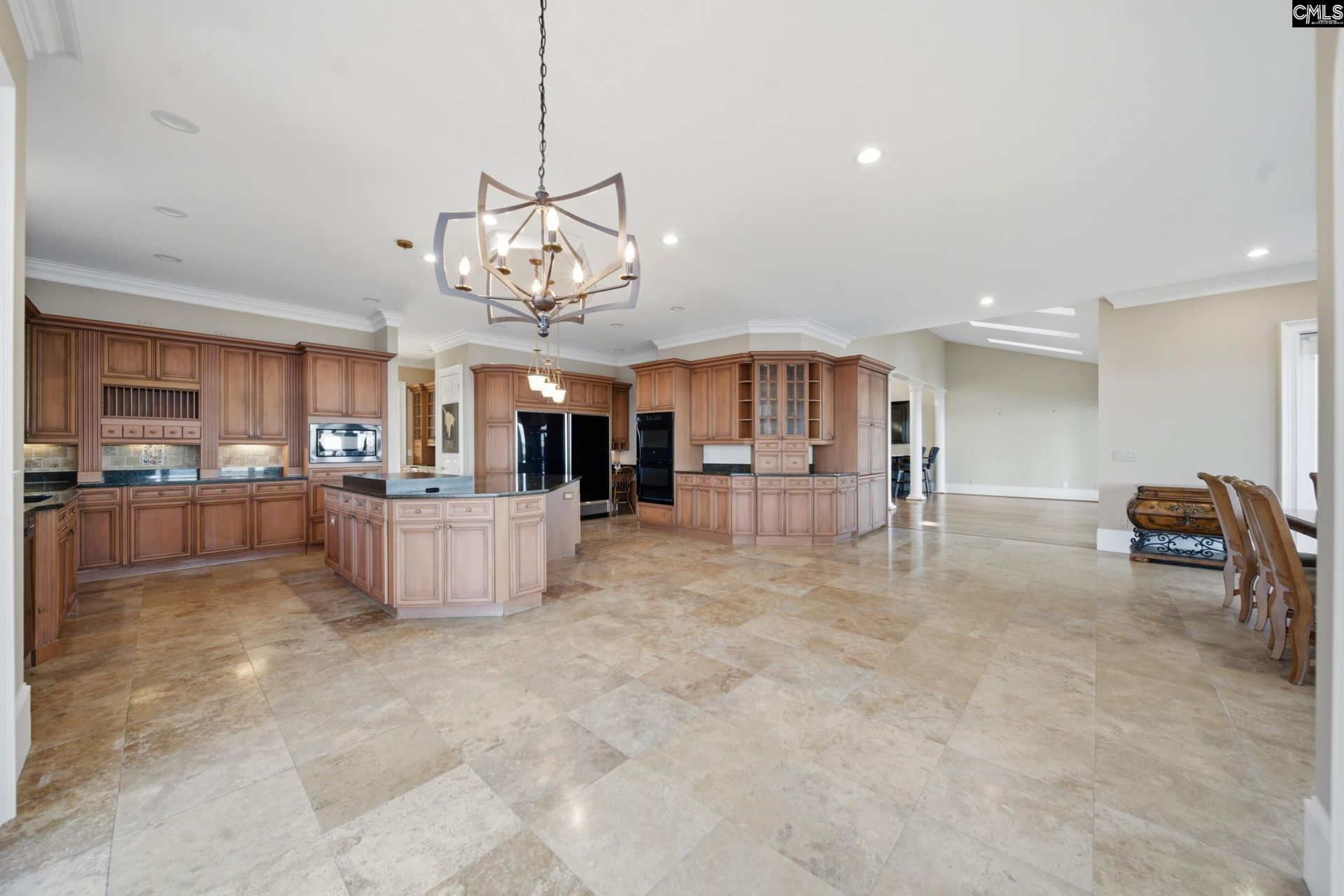 180 Lillian Street Photo 38