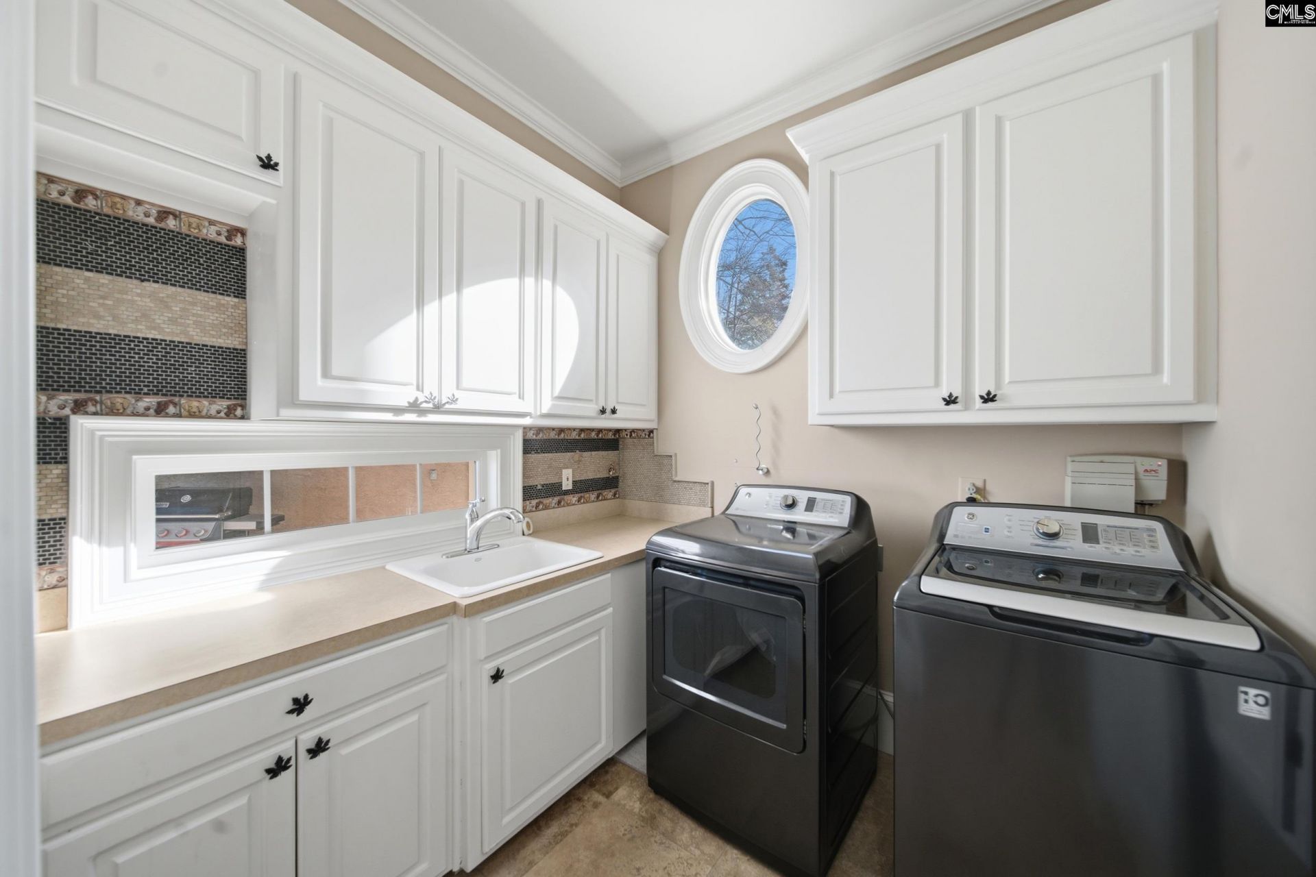 180 Lillian Street Photo 43