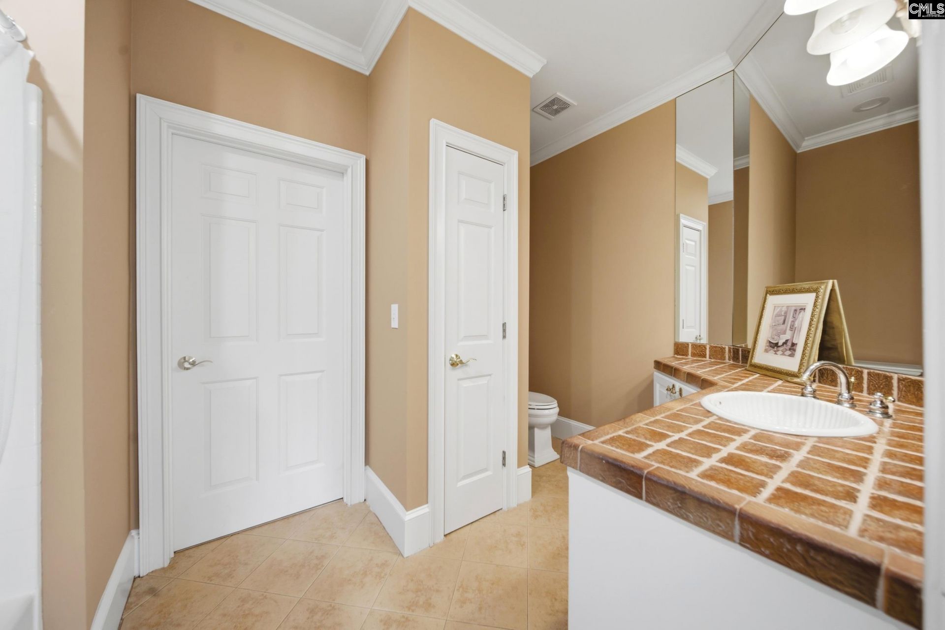 180 Lillian Street Photo 64