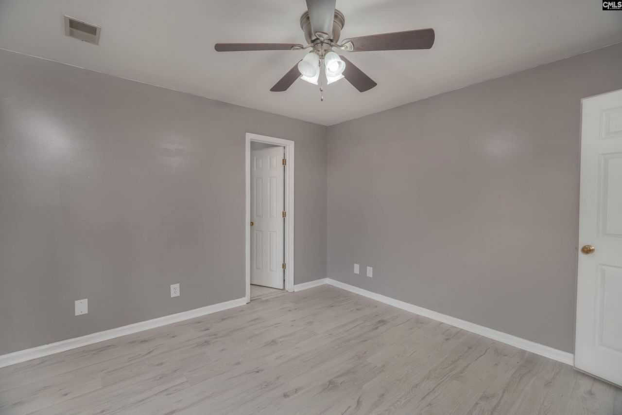 102 New Brookland Place Photo 7