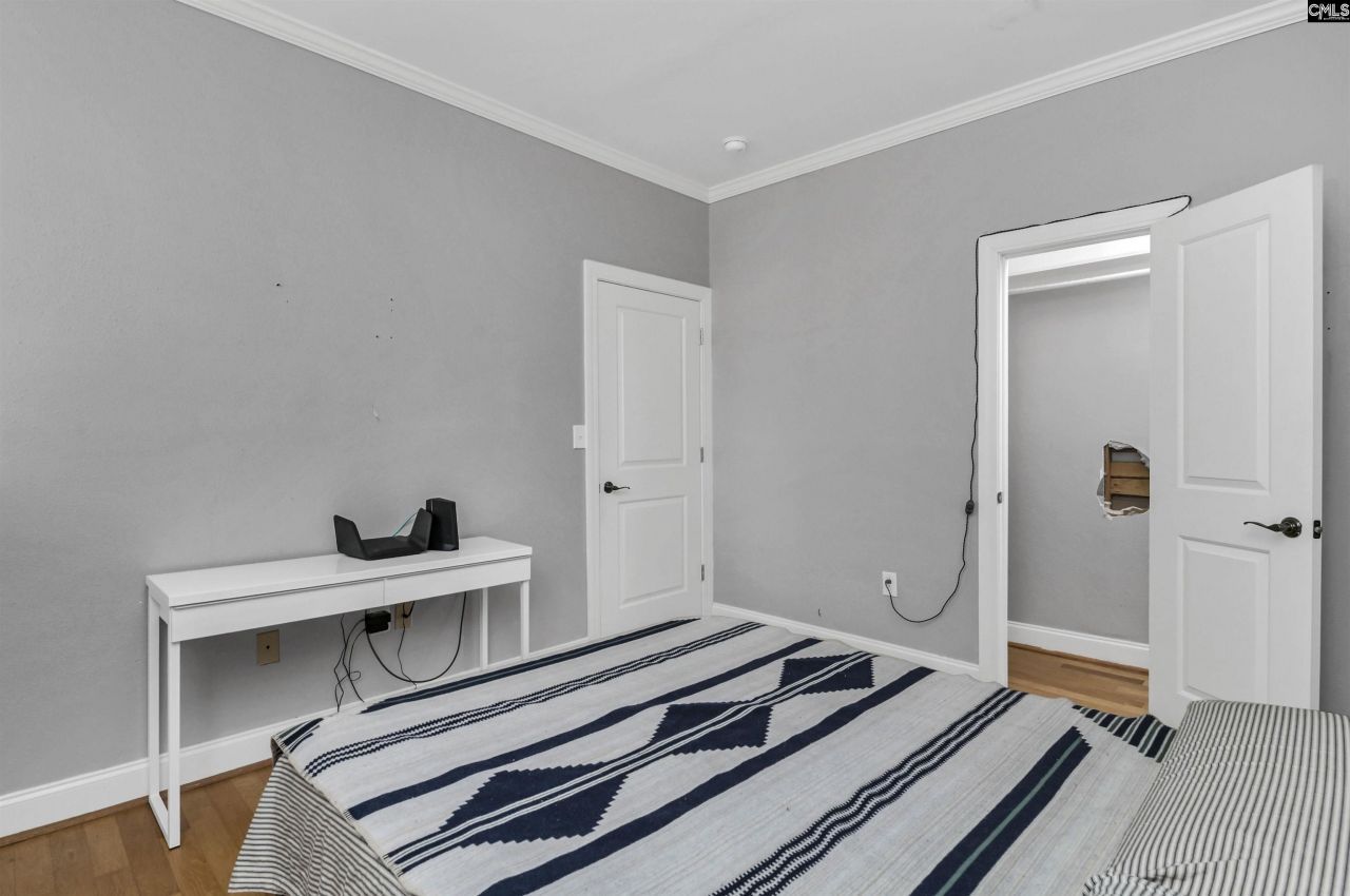 705 Maple Street Photo 15