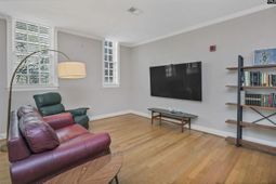 705 Maple Street photo 4