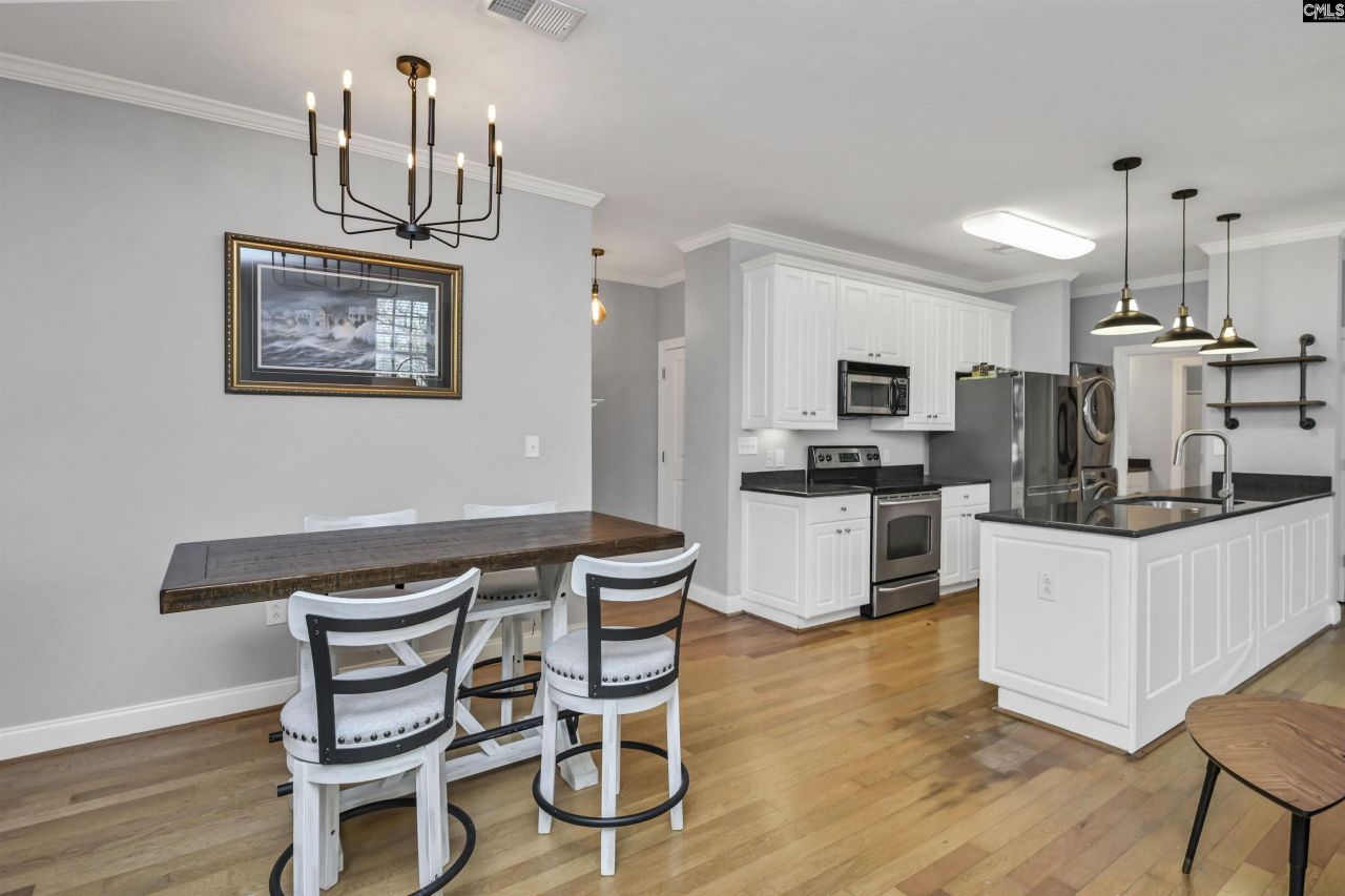 705 Maple Street Photo 26