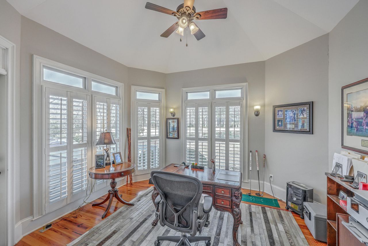 8600 Timbermarsh Lane Photo 28