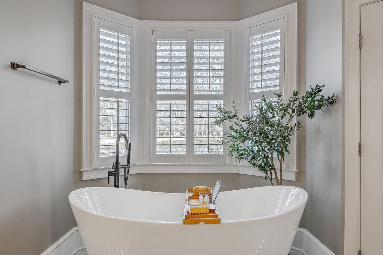 8600 Timbermarsh Lane Photo 29