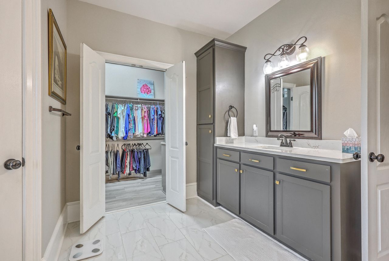 8600 Timbermarsh Lane Photo 32