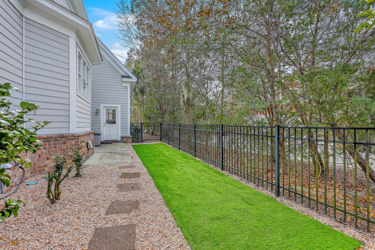 8600 Timbermarsh Lane Photo 48