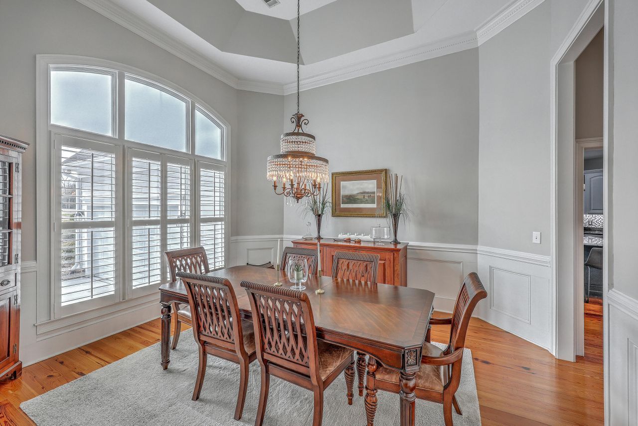 8600 Timbermarsh Lane Photo 9