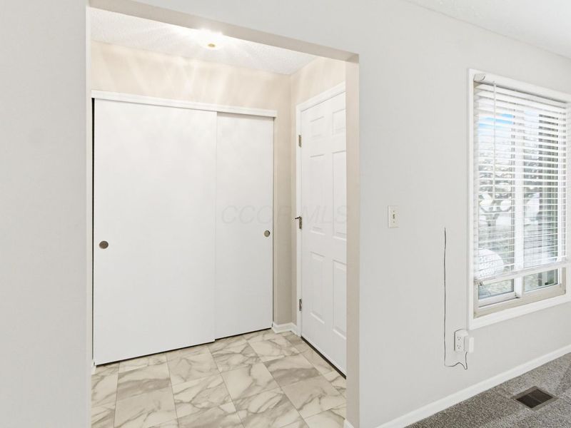 1797 Quarry Ridge Drive, Columbus, OH 43232 Photo 6