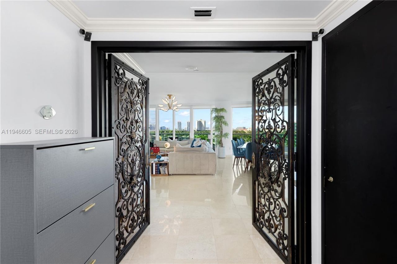 19955 NE 38th Ct, Unit 1101, Aventura, FL 33180 Photo