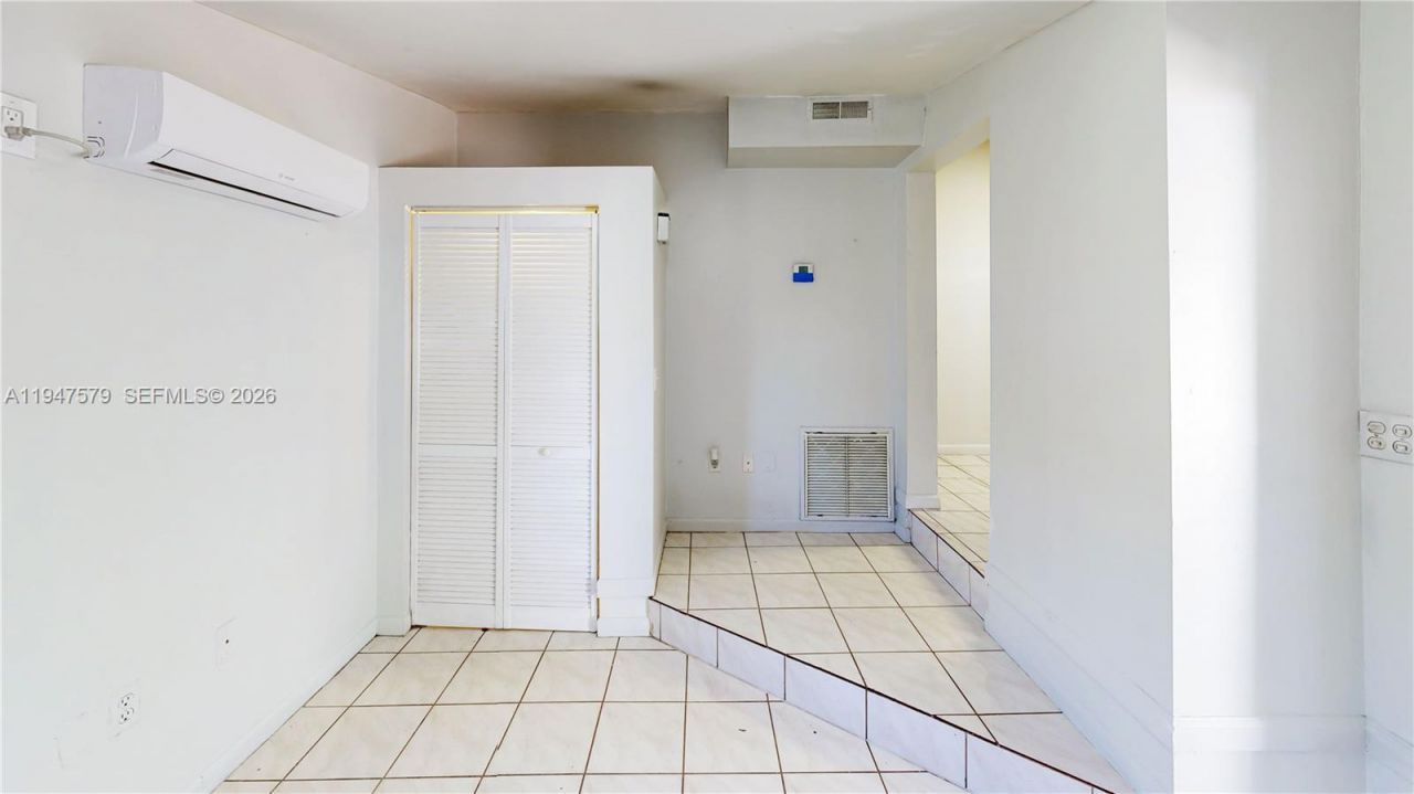 151 W 44th St, Hialeah, FL 33012 Photo