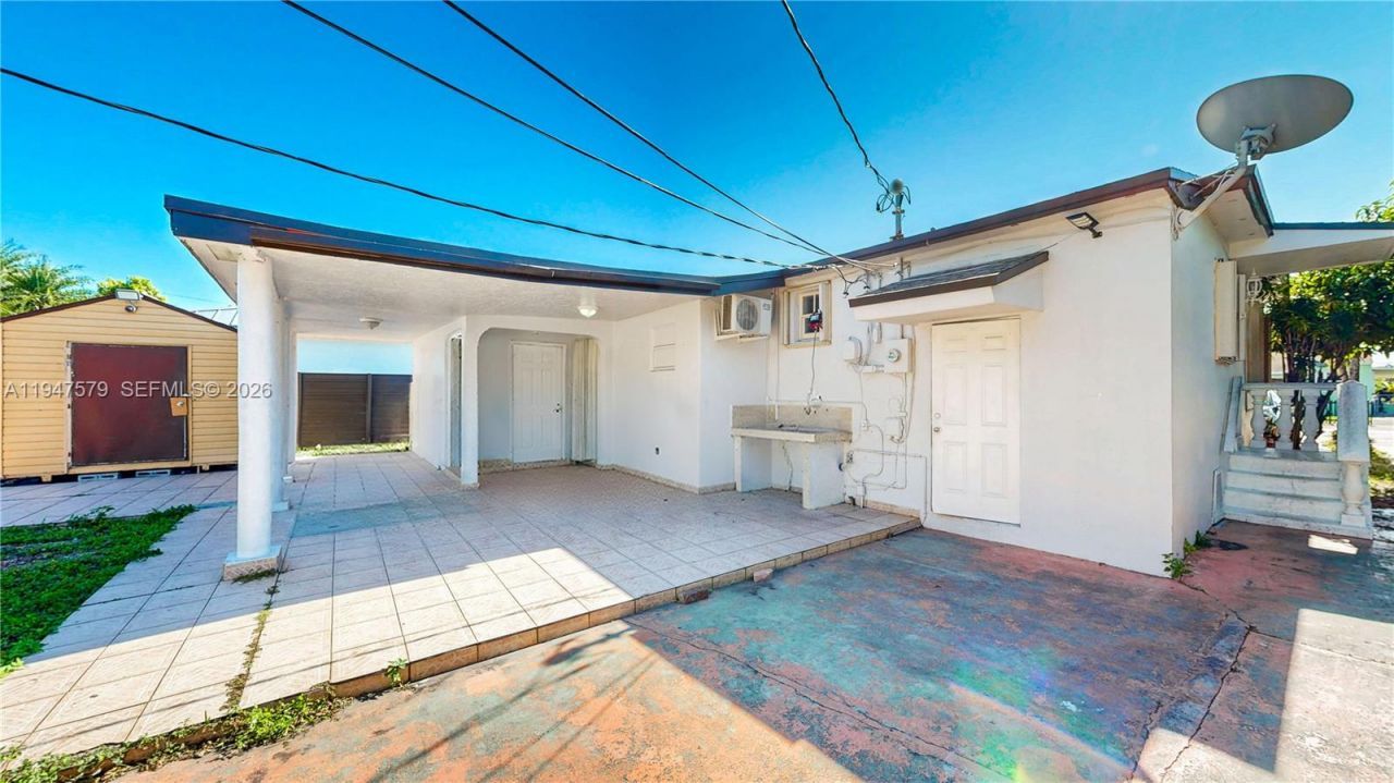 151 W 44th St, Hialeah, FL 33012 Photo