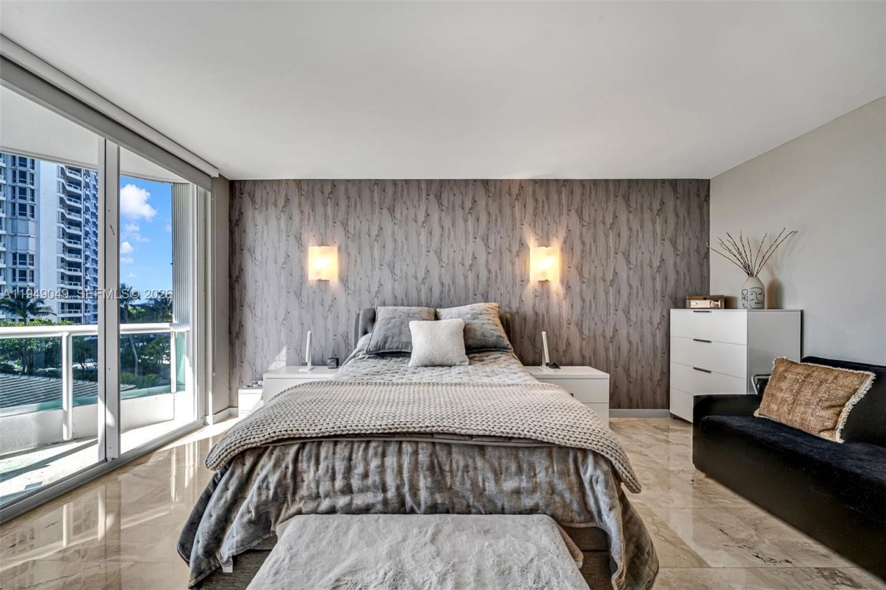21150 Point Pl, Unit 702, Aventura, FL 33180 Photo