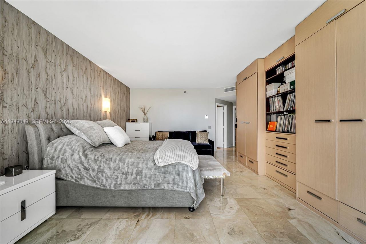 21150 Point Pl, Unit 702, Aventura, FL 33180 Photo