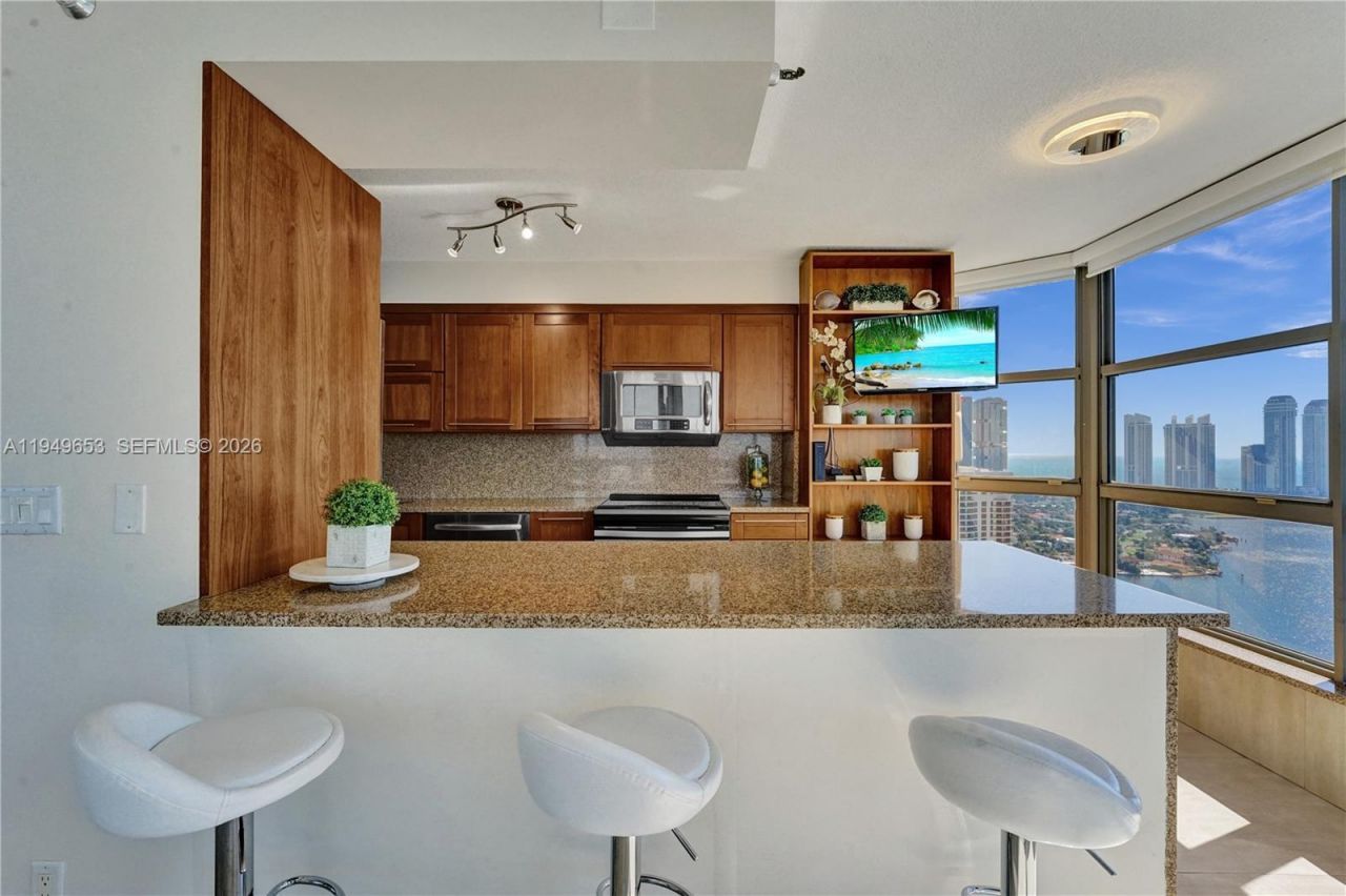 3500 Mystic Pointe Dr , Unit 3601, Aventura, FL 33180 Photo