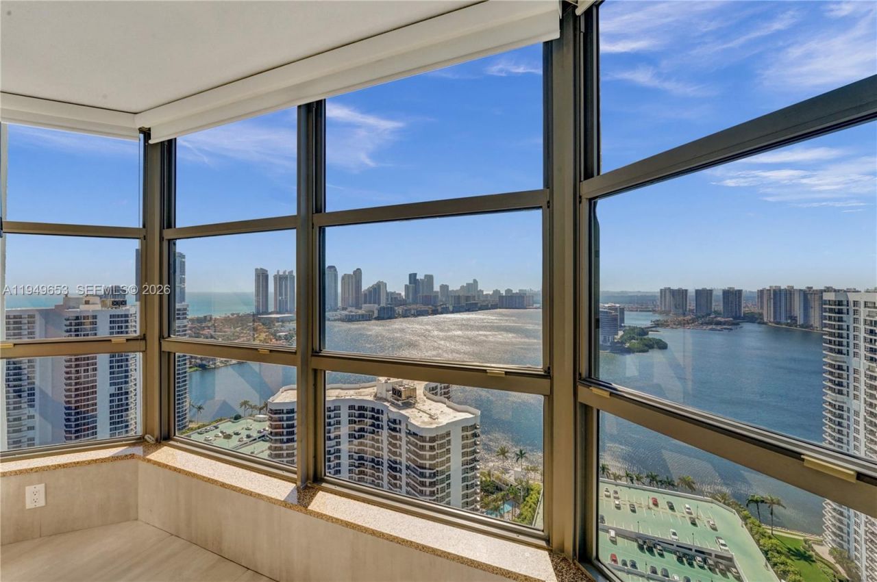 3500 Mystic Pointe Dr , Unit 3601, Aventura, FL 33180 Photo