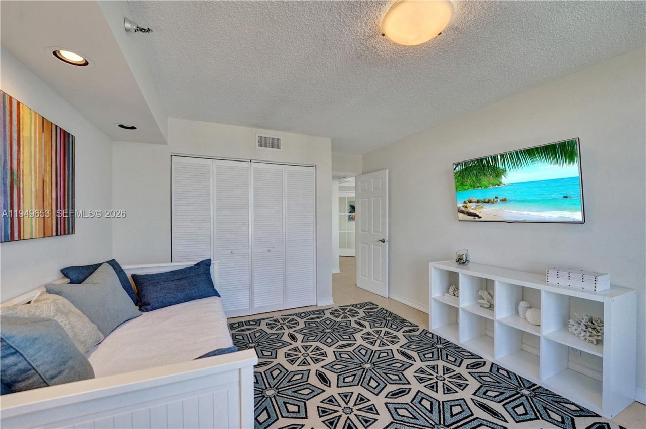 3500 Mystic Pointe Dr , Unit 3601, Aventura, FL 33180 Photo