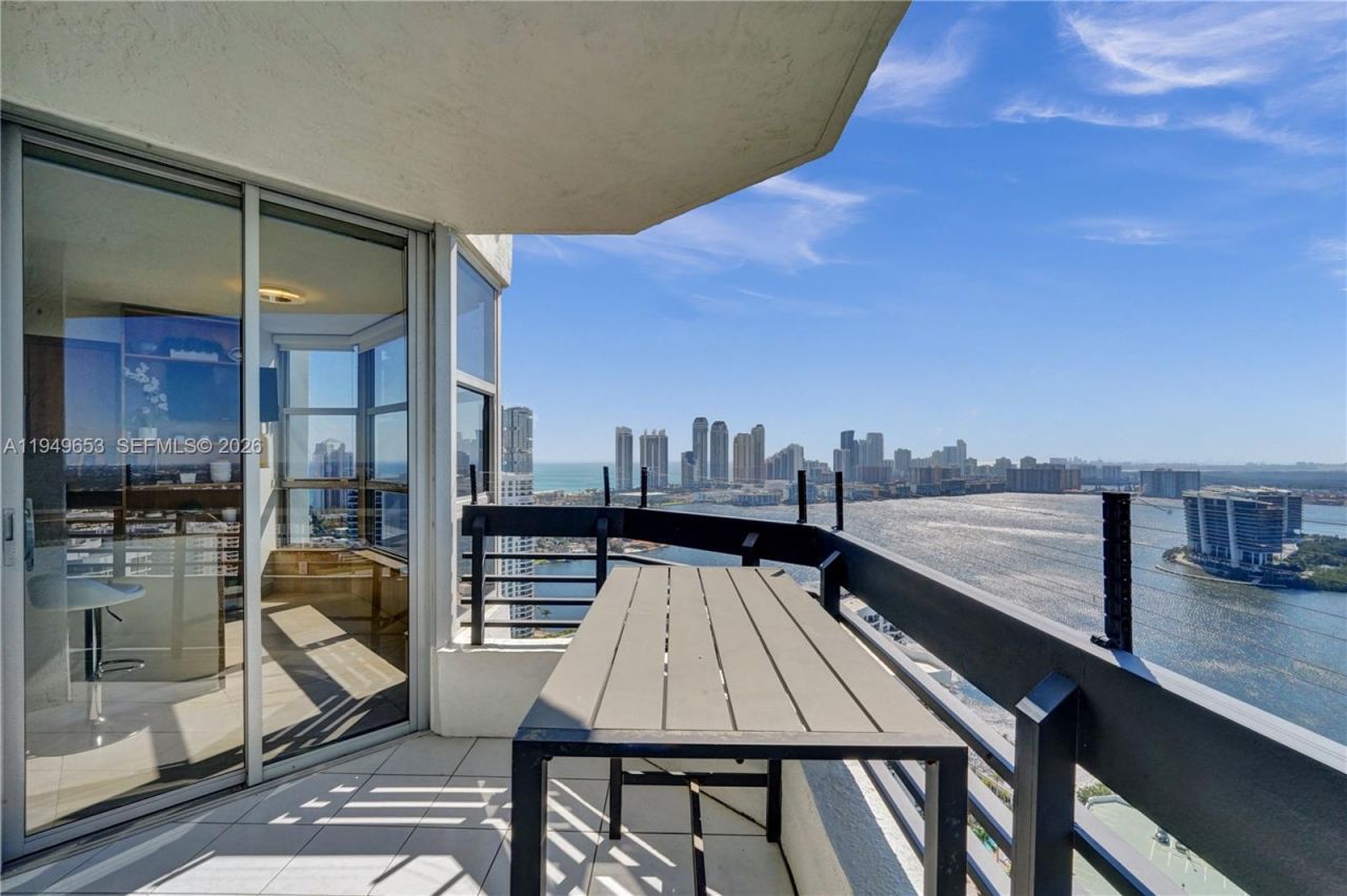 3500 Mystic Pointe Dr , Unit 3601, Aventura, FL 33180 Photo