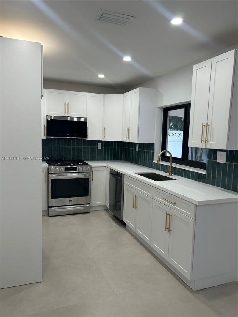 Please Call For Address, Miami, FL 33165 Photo