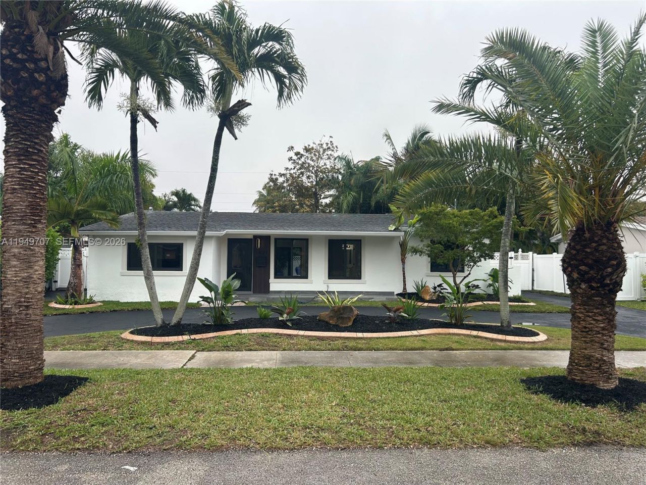 Please Call For Address, Miami, FL 33165 Photo