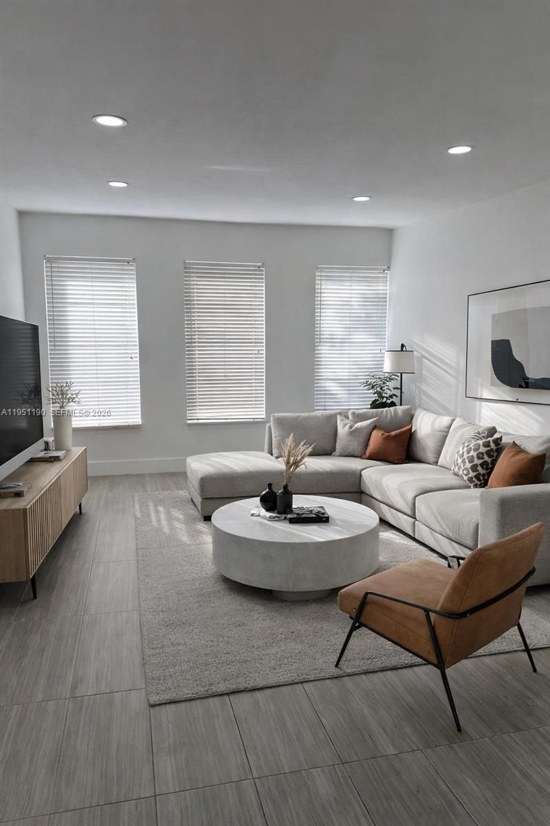 3199 Coral Hills Dr, Unit 4, Coral Springs, FL 33065 Photo