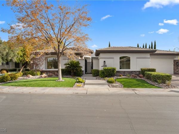 2740 Desert Troon Street, Las Vegas, NV 89135