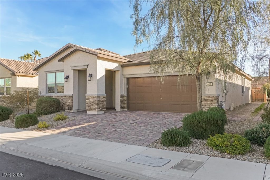 626 Locust Grove Street, Henderson, NV 89015 Main Photo