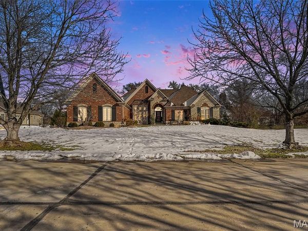 249 Dardenne Farms Drive, St Charles, MO 63304