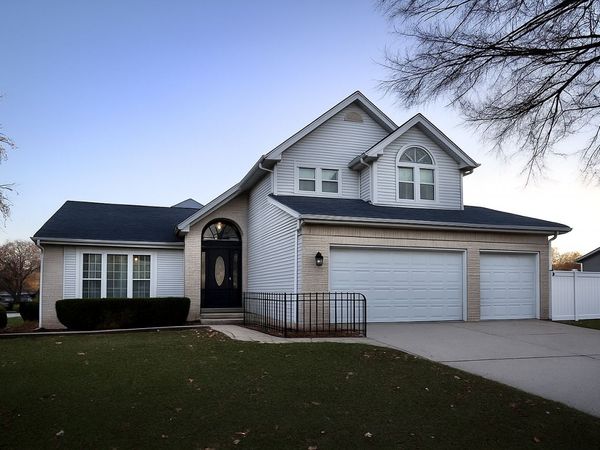 1202 Boston Avenue, Joliet, IL 60435