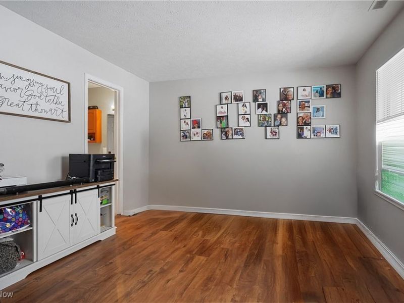 8690 Foxwood Circle, Macedonia, OH 44056 Photo 9