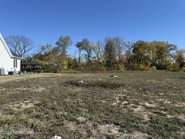 5641 Olive Tree Lane, Monclova, OH 43542