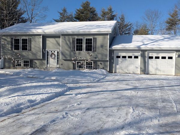 4 Starkey Lane, China, ME 04358