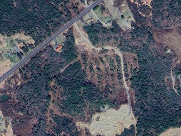 1014 US Route 1 , Jonesboro, ME 04648