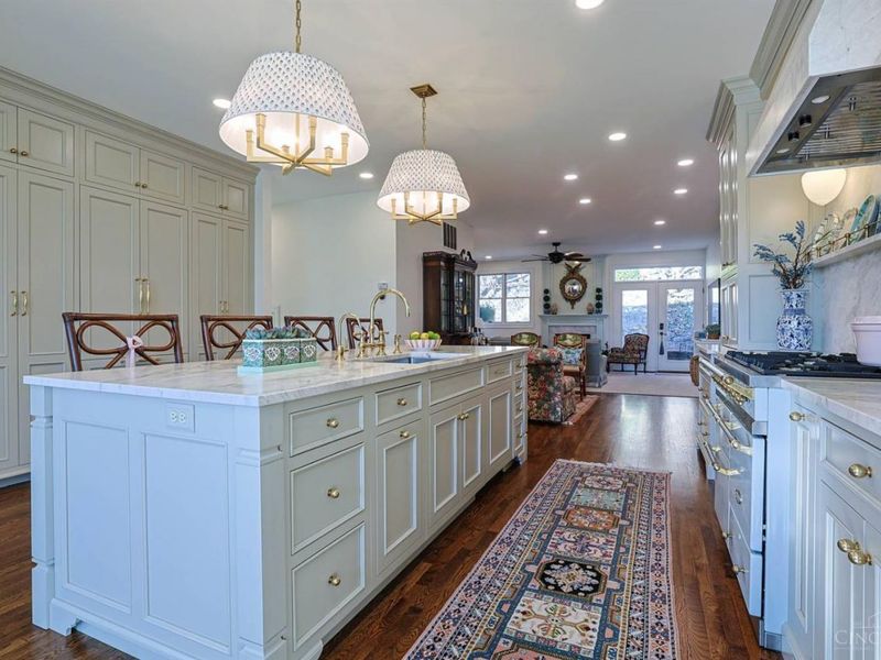 330 Boal Street, Cincinnati, OH 45202 Photo 8