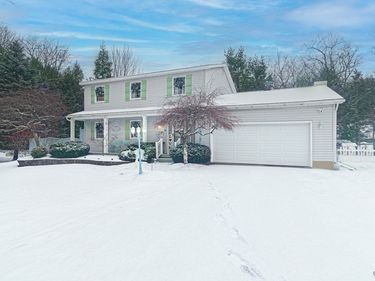 10 Morgan Lane, New Hartford, NY 13413