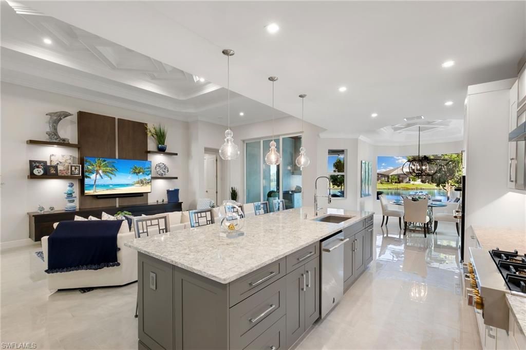 9098 Montserrat Dr, Naples, FL 34114 Photo